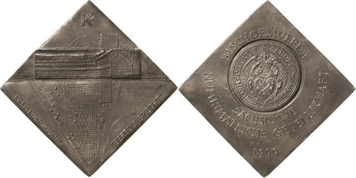 Klippenfoermige Weißmetallgußplakette 1990 Bischofswerda, Timbres & Monnaies, Monnaies | Europe | Monnaies non-euro, Envoi