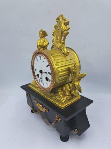 Figurale pendule - Antiek Zinklegering, Marmer, Verguld -