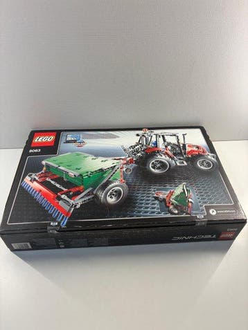 Lego Set - 8063 - Technic - BRAND NEW - SEALED - TRACTOR
