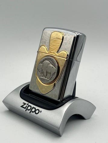 Zippo - Buffalo Nickel / Indian Head Coin Emblem (H 03 /, Nieuw