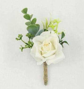 Luxe corsage zijden bloemen wit groen boutonnière op pinclip