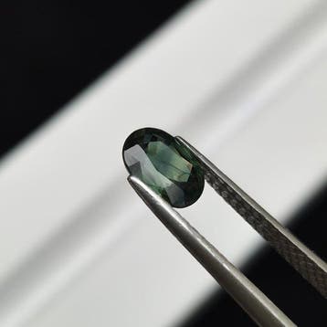 Zonder minimumprijs - 1 pcs Blauw, Groen Saffier - 1.43 ct -, Nieuw