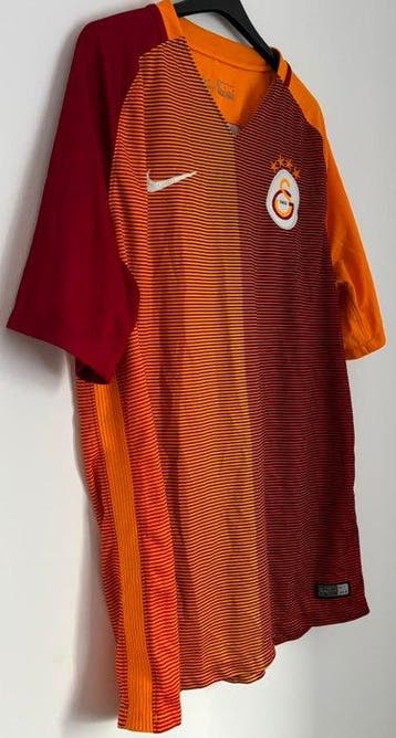 Galatasaray SK Home Jersey - Turkse Liga - Voetbalshirt
