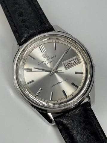 Seiko - 5 Sportsmatic Deluxe - Holo Dial - Zonder
