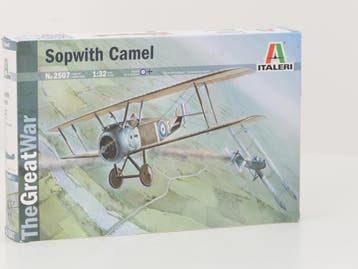 Scale 1:32 Italeri 2507 Sopwith Camel #4171, Ophalen of Verzenden, Zo goed als nieuw, Italeri