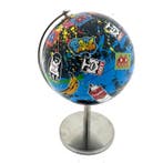 Koen Betjes (1992) - Banksy World Street Globe