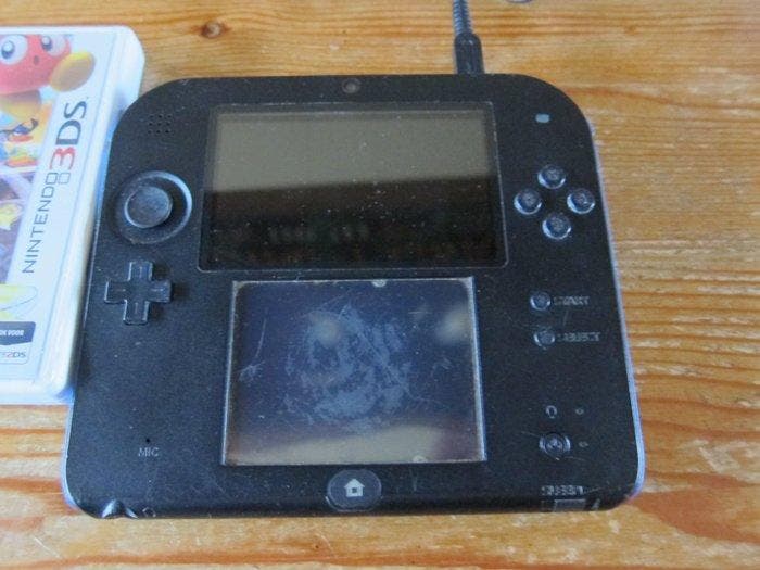Nintendo - 2DS - with 3DS Kirby triple deluxe -, Games en Spelcomputers, Spelcomputers | Overige Accessoires