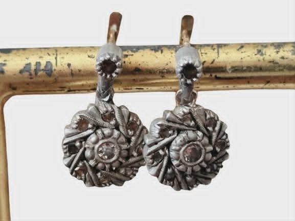 Sans prix de réserve - Boucles doreilles - 19,2 carats Or, Handtassen en Accessoires, Oorbellen