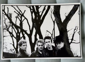 Anton Corbijn - U2 - Original vintage press photograph Anton