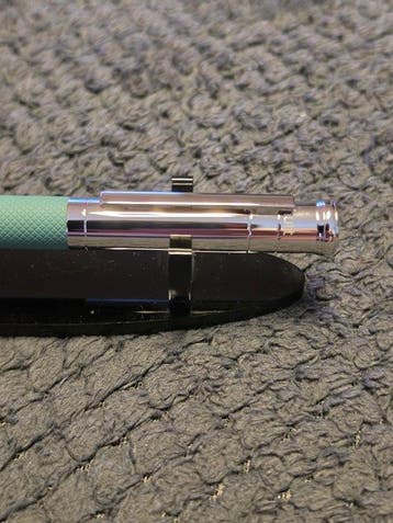 Otto Hutt - Design 04 - Vulpen, Nieuw