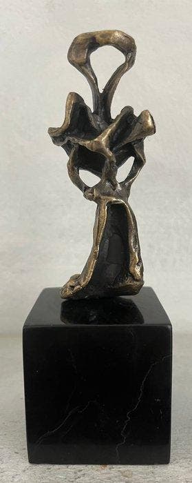 Salvador Dali (1904-1989) - Beeld, The Guardian of the Key -