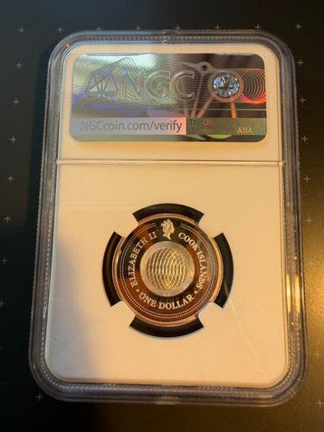 Cookeilanden. 1 Dollar 2003 Taurus, Sapphires, Silver Zodiac