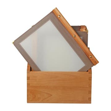 Menu mappen set met bruine houten box | A4 formaat | Incl., Verzenden