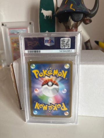 Pokémon - 1 Graded card - Moltres #124 Alternate art, Foil -, Nieuw