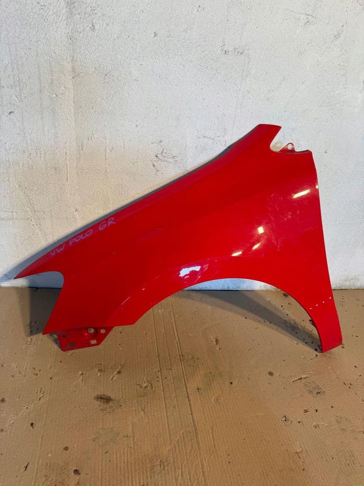 Voorlinker spatbord Volkswagen Polo V 6R 6R0821105, Auto-onderdelen, Carrosserie, Gebruikt, Verzenden