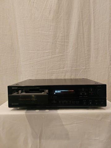 Denon - DRS-610 Audiocassette deck