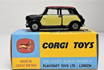 Corgi 1:43 - Voiture miniature (2) - The Saints Volvo P1800, Hobby en Vrije tijd, Nieuw