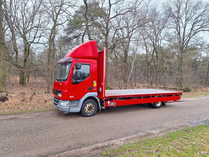 Veiling: Platte Laadbak Vrachtwagen DAF LF45 Diesel 165kW 20, Auto's, Vrachtwagens, Ophalen