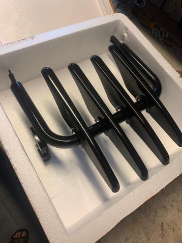 Stealth Lugagerack Black passend op HD touring 09-22 NIEUW!!, Motoren, Ophalen of Verzenden, Nieuw