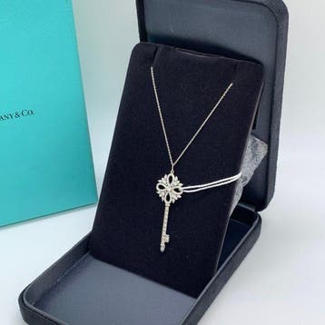 Tiffany & Co. - Collier - Key pendant Platine, Nieuw