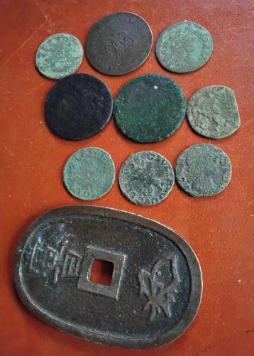 Poolse–Litouwse Gemenebest, Ottomaanse Rijk, Japan., Postzegels en Munten