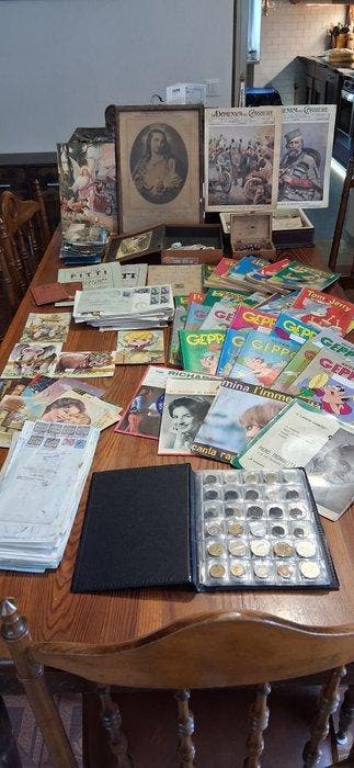 Veilinglot: wereldmunten en postzegels vóór 1900 en ná 1900;, Postzegels en Munten