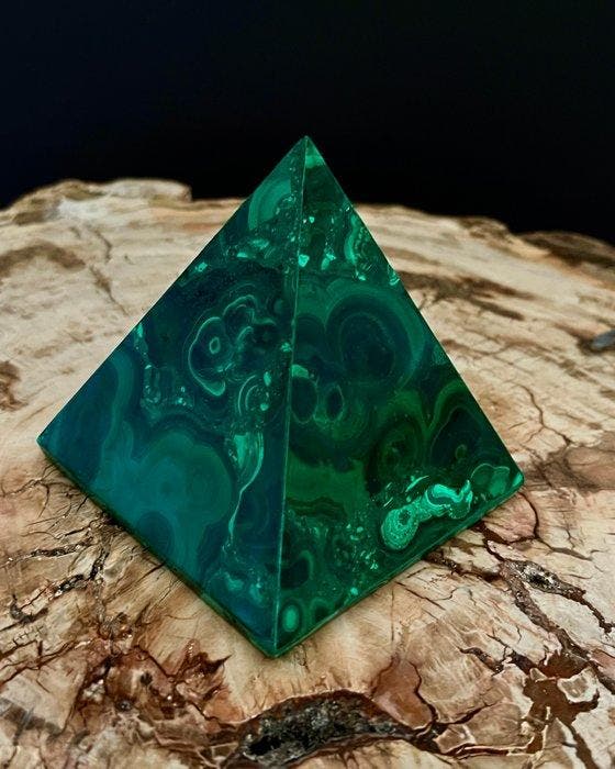 Piramide van Congolese malachiet van hoge kwaliteit Piramide, Collections, Minéraux & Fossiles
