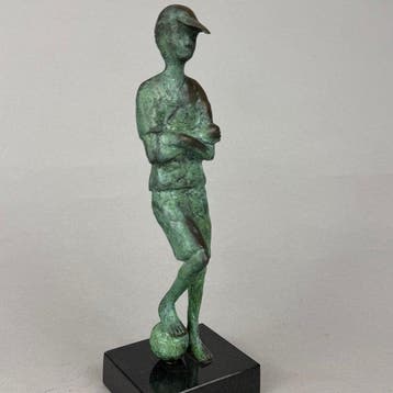 J. Chol - The Football fan - bronze