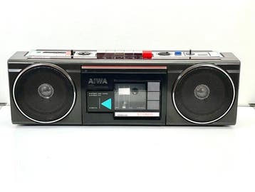 AIWA - CS-210E 4-Band Portable Stereo Radio