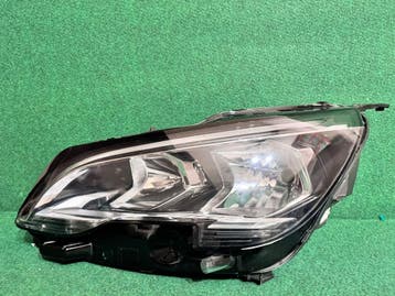 Phare av. gauche Peugeot 3008 5008 II 2016 - 2020 H7 + LED, Ophalen
