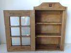 Armoire à pharmacie - Cabinet dapothicaire particulièrement