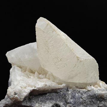 Witte scalenoëdrische calciettweelingen, Sardinië Kristallen