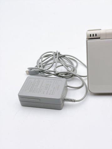 Nintendo - #2147.Nintendo DSi LL UTL-001 White – Charger,, Nieuw