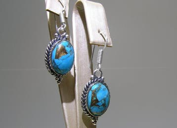 Turquoise Oorbellen - Hoogte: 40 mm - Breedte: 14 mm- 5.2 g