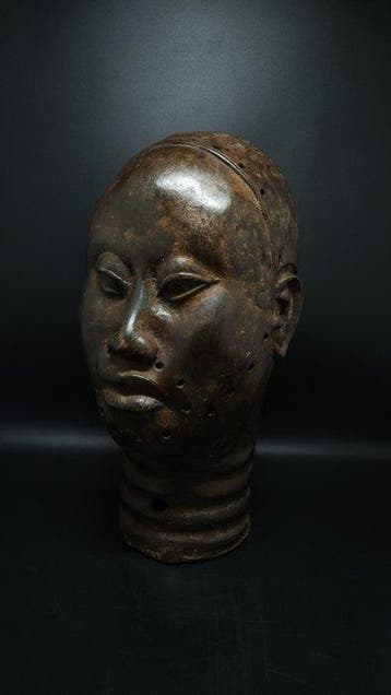 Prachtige koninklijke kop - bini /edo - Nigeria (Zonder