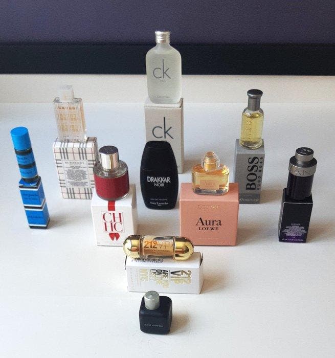 Themacollectie - Parfums - 10 miniaturas de perfumes con, Antiquités & Art, Antiquités | Jouets