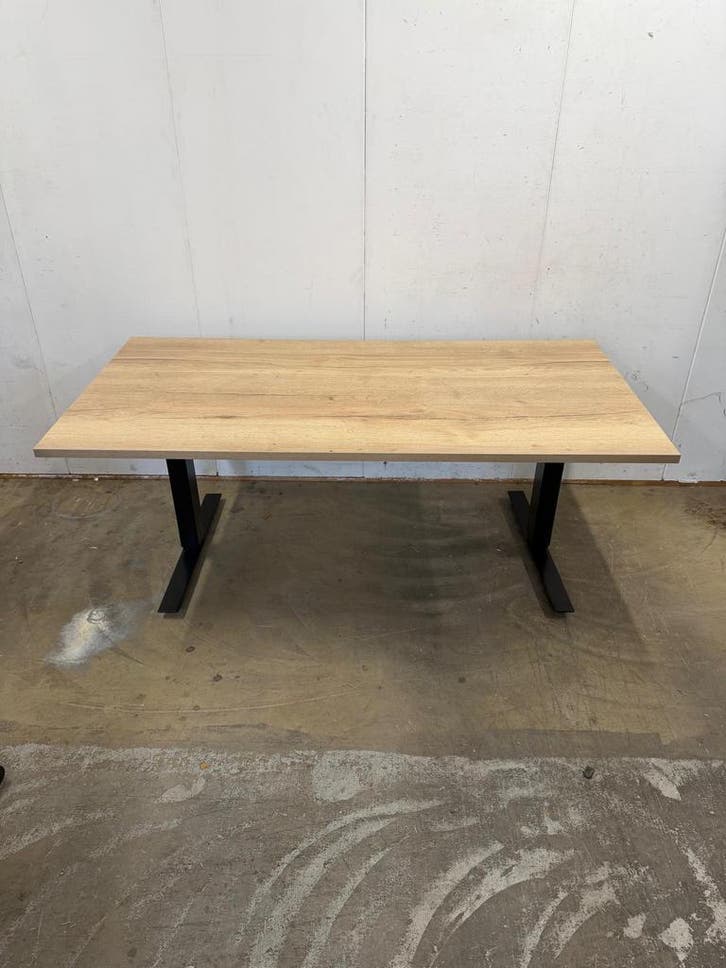 200x Refurbished Zit Sta Bureau Zwart (Aanbieding), Huis en Inrichting, Bureaus, Zo goed als nieuw, Elektrisch, In hoogte verstelbaar