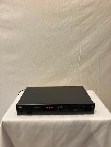 NAD - 4225 Tuner, TV, Hi-fi & Vidéo