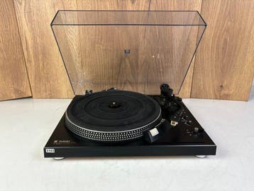 Technics - SL-2000 - 2-Speed Direct Drive Platenspeler