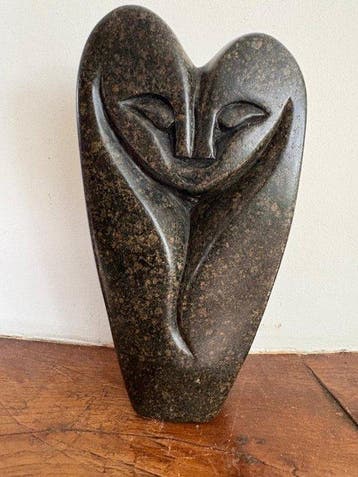 Beeldje - Love hart - serpentine stone