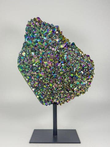 Rare Titanium Aura Agaat Geode op standaard Kristal -