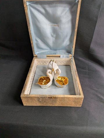 Limoges - Salière et poivrière - Porcelaine, Plaqué or, Antiquités & Art