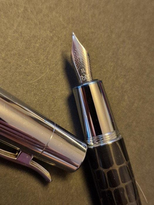 Faber Castell - Croco-Optik e-motion - Vulpen, Verzamelen, Pennenverzamelingen