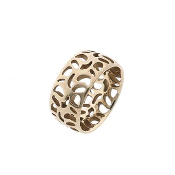 Vintage brede gouden ring met een open patroon, Handtassen en Accessoires, Ringen, Gebruikt, Ophalen of Verzenden, 17 tot 18, Dame