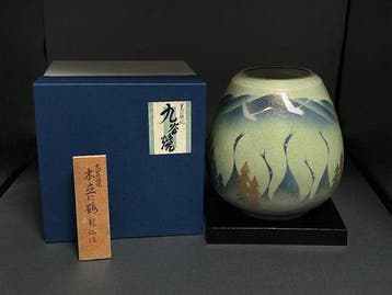 Japan, ca. 1990s–2000s – Originele doos, standaard en houten