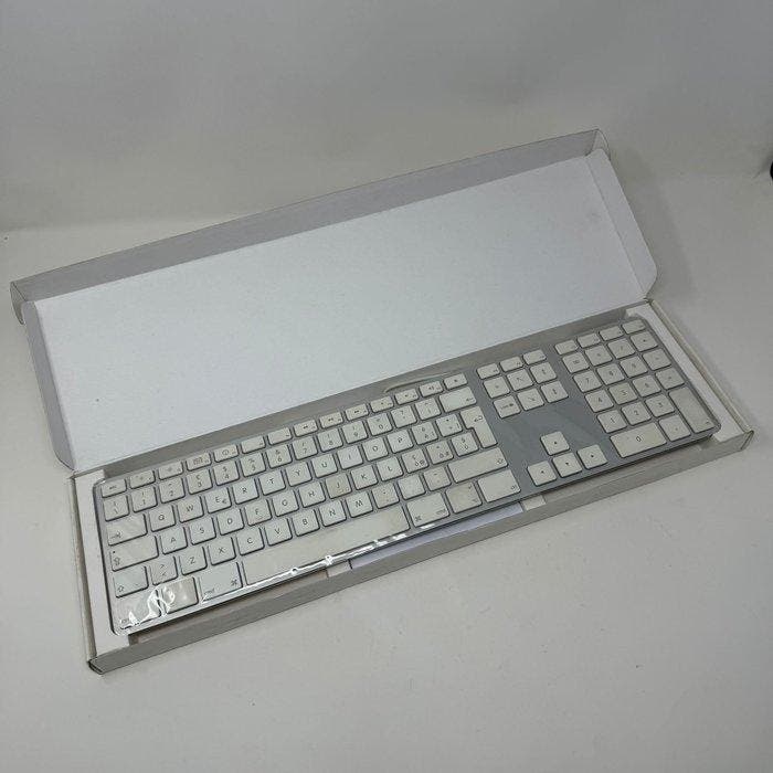 Apple Keyboard with Numeric Keypad MB110T/A - Macintosh - In, Games en Spelcomputers, Spelcomputers | Overige Accessoires