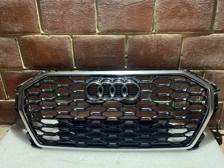 Calandre Audi Q3 83F Sportback 2019-2024 S-LINE 83F853651, Autos : Pièces & Accessoires, Carrosserie & Tôlerie, Audi, Utilisé