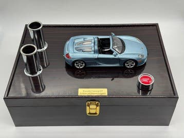 1:24 - Model sportwagen - Porsche Carrera GT - Handcrafted, Nieuw