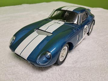 Shelby Collectibles 1:18 - Voiture de sport miniature -, Nieuw