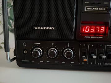 Grundig - Satellit 3400 Professional Wereldradio